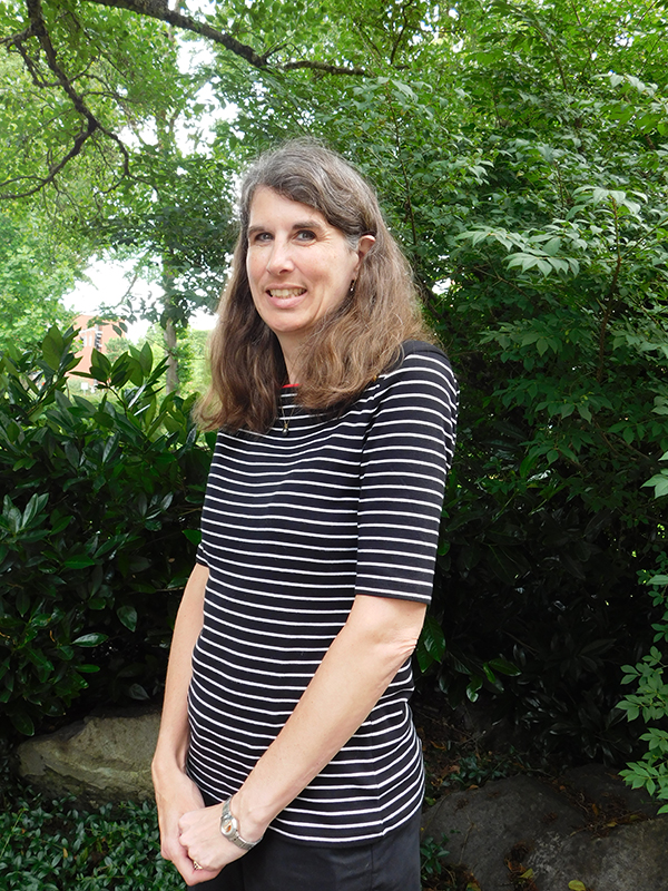 Head shot of Kami Hammerschmith